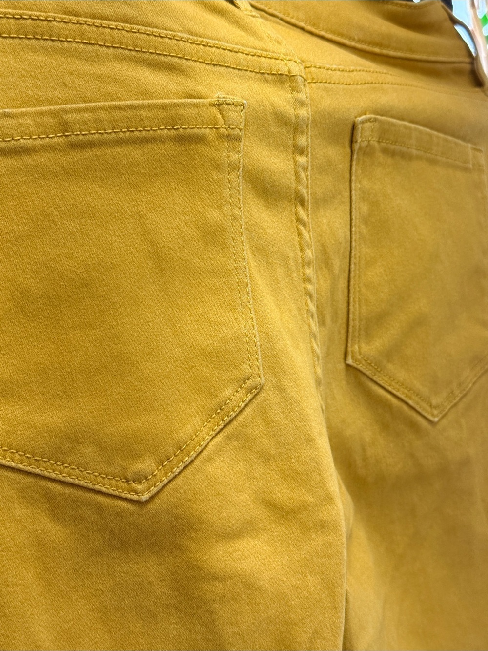 Old Navy Women’s Mustard Skinny Jeans - Picture 6 of 9